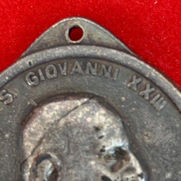 Vintage St. Christopher Protect Us & S.S. Giovanni XXIII Italy Silver Pendant - Picture 4 of 9